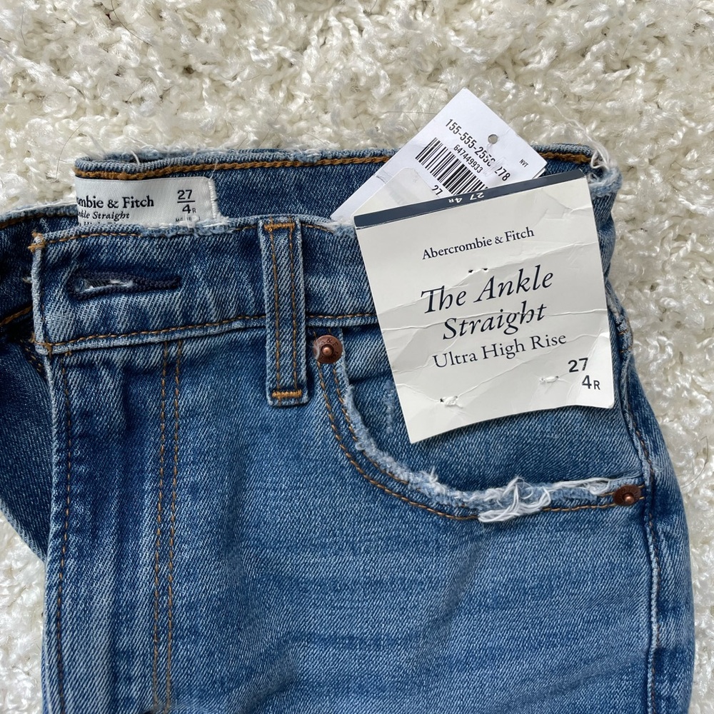 Abercrombie High rise straight jeans